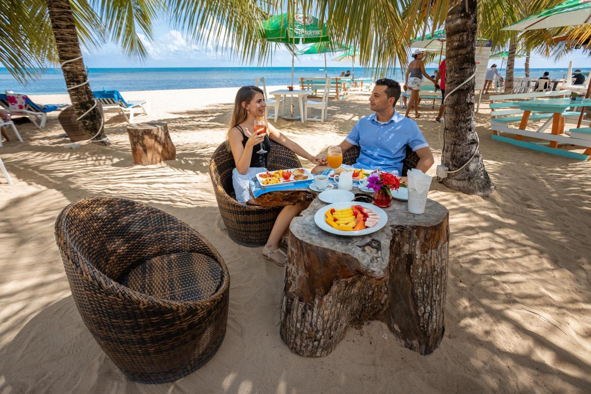 Playa Colibri Hotel Las Terrenas Bagian luar foto